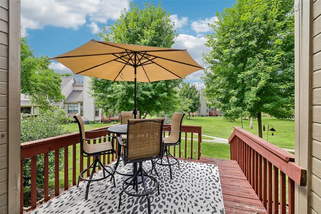 1070 50th Street 13E, West Des Moines, IA 50266