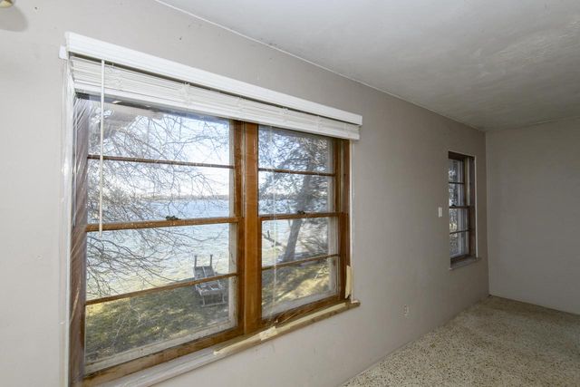 212 S Golden Lake LANE, Oconomowoc, WI 53066