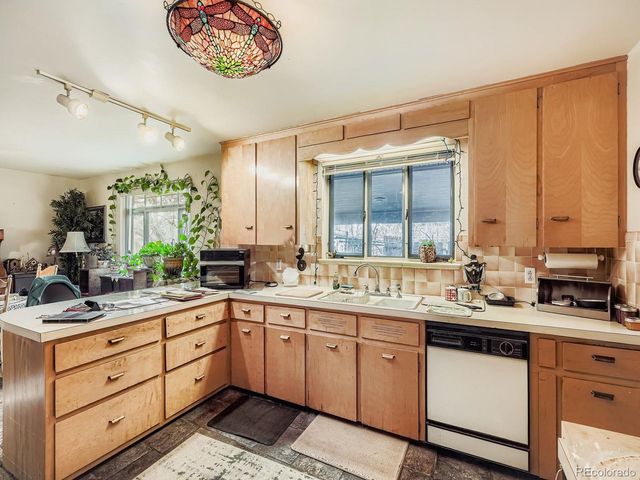 4675 Quay St, Wheat Ridge, CO 80033