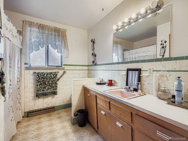 4675 Quay St, Wheat Ridge, CO 80033