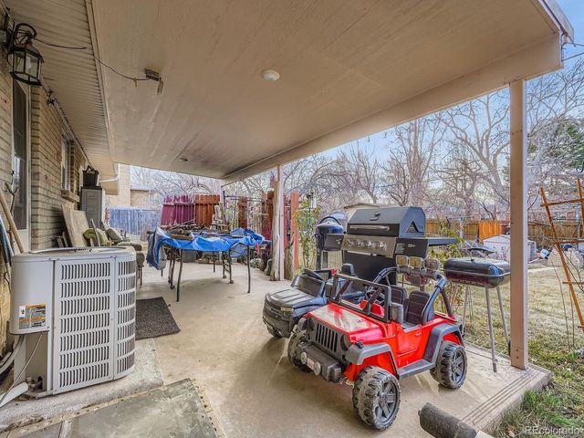 4675 Quay St, Wheat Ridge, CO 80033