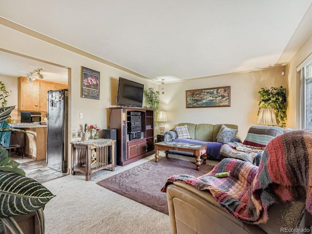 4675 Quay St, Wheat Ridge, CO 80033