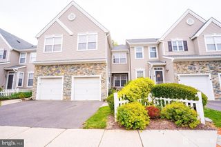 704 Dahlia Circle, South Brunswick, NJ 08810
