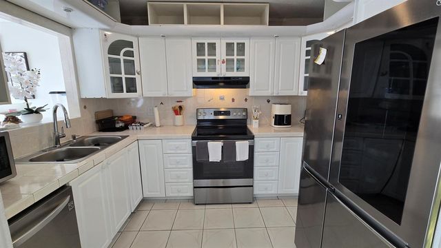 4164 Inverrary Drive 601, Lauderhill, FL 33319