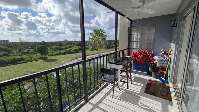 4164 Inverrary Drive 601, Lauderhill, FL 33319