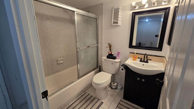 4164 Inverrary Drive 601, Lauderhill, FL 33319