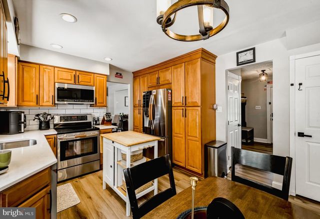 28 ARGO DR, Sewell, NJ 08080