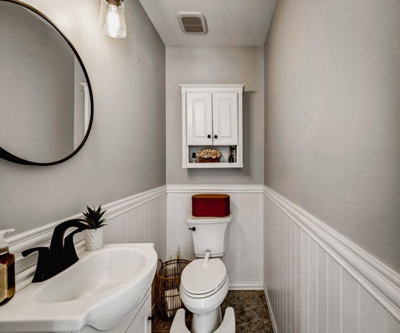 28 ARGO DR, Sewell, NJ 08080