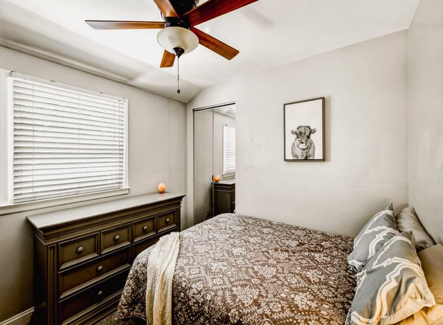 28 ARGO DR, Sewell, NJ 08080