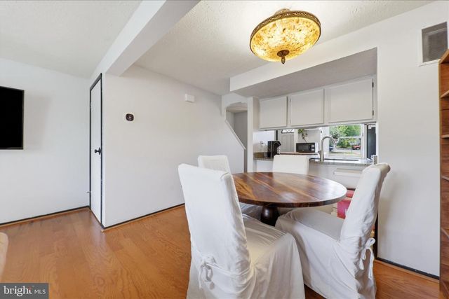 3 VALLEY PARK CT, Damascus, MD 20872