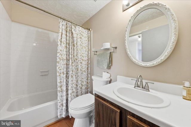 3 VALLEY PARK CT, Damascus, MD 20872