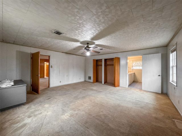 1045 12th Street, Dickinson, TX 77539