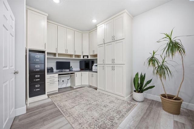 1313 N Rd 59, Pasco, WA 99301