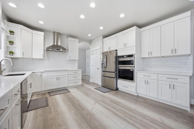 1313 N Rd 59, Pasco, WA 99301