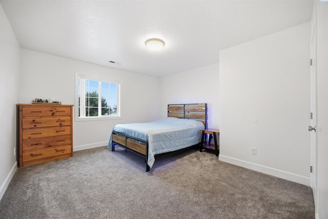 1313 N Rd 59, Pasco, WA 99301