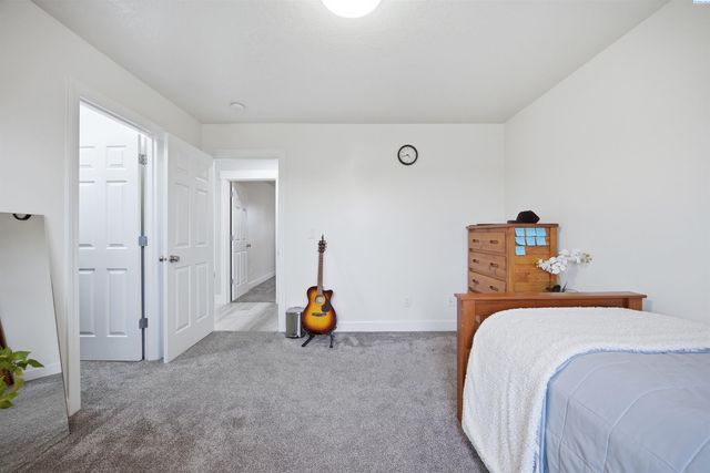 1313 N Rd 59, Pasco, WA 99301