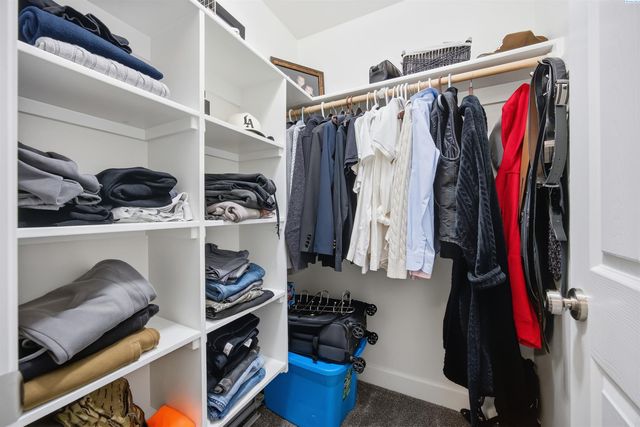 1313 N Rd 59, Pasco, WA 99301