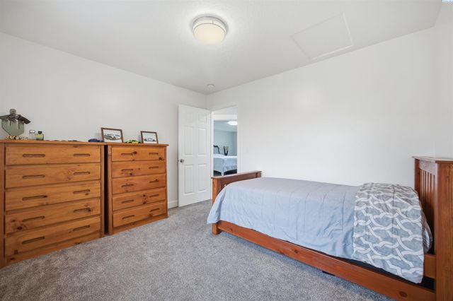 1313 N Rd 59, Pasco, WA 99301