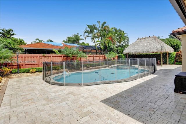 15413 SW 116th Terrace, Miami, FL 33196