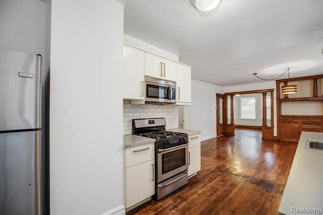 310 Hendrie Street, Detroit, MI 48202