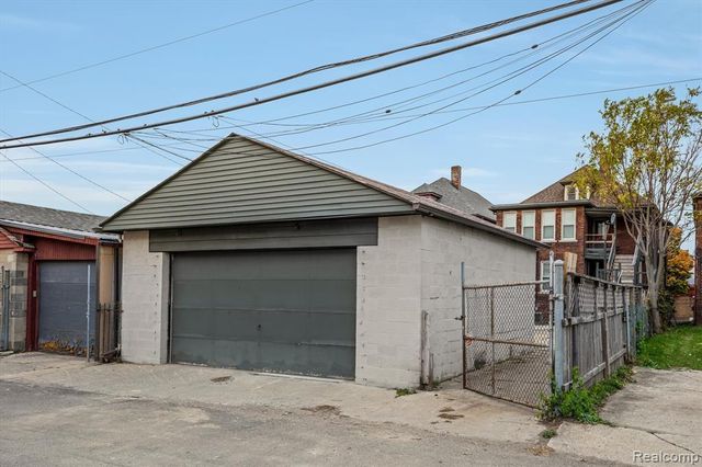 310 Hendrie Street, Detroit, MI 48202