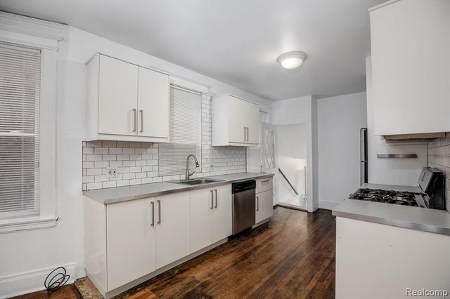 310 Hendrie Street, Detroit, MI 48202