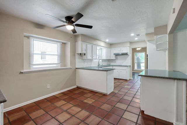 1218 Glouchester Lane, Houston, TX 77073