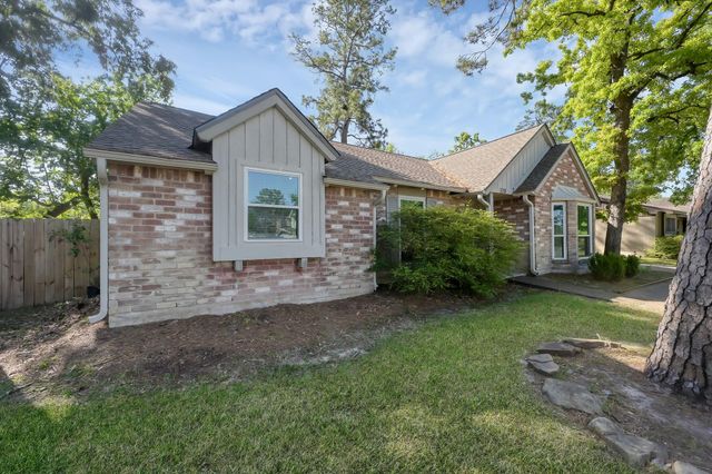 1218 Glouchester Lane, Houston, TX 77073