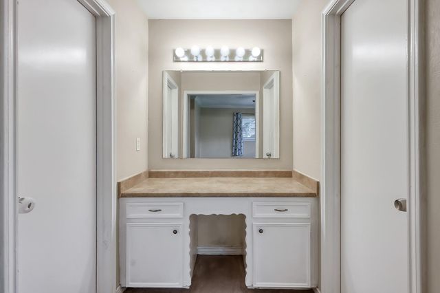 1218 Glouchester Lane, Houston, TX 77073