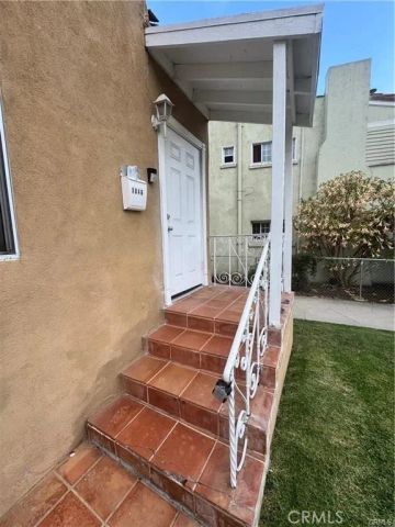 1046 S Citrus Avenue, Los Angeles, CA 90019