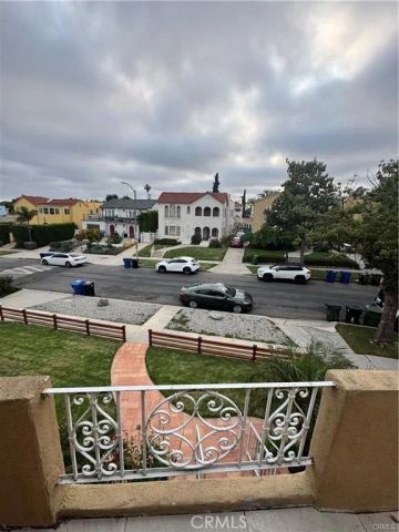 1046 S Citrus Avenue, Los Angeles, CA 90019