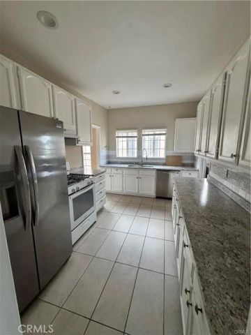 1046 S Citrus Avenue, Los Angeles, CA 90019