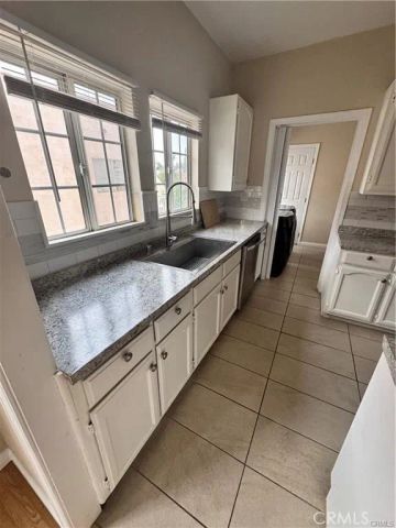 1046 S Citrus Avenue, Los Angeles, CA 90019