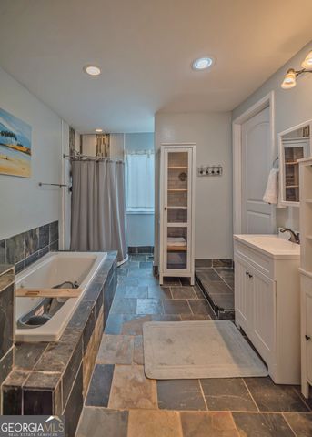 1155 Bowersville Street, Royston, GA 30662