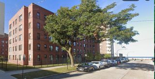 7363 S South Shore Drive 101, Chicago, IL 60649
