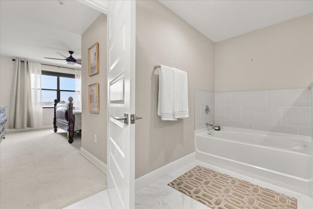 16300 COUNTY ROAD 455 204, Montverde, FL 34756