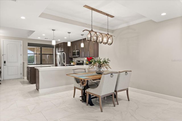 16300 COUNTY ROAD 455 204, Montverde, FL 34756