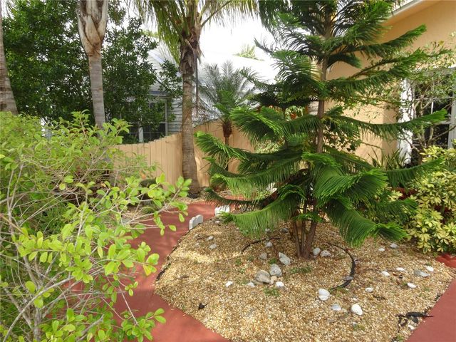 31 SE 13th Street 1-2, Dania Beach, FL 33004