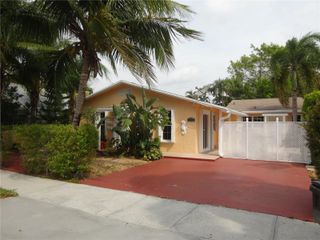 31 SE 13th Street 1-2, Dania Beach, FL 33004