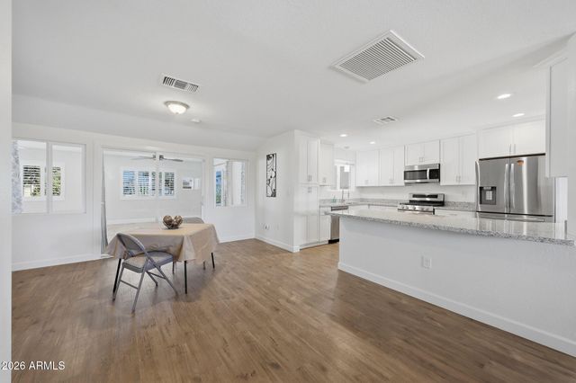 10538 W BOLIVAR Drive, Sun City, AZ 85351