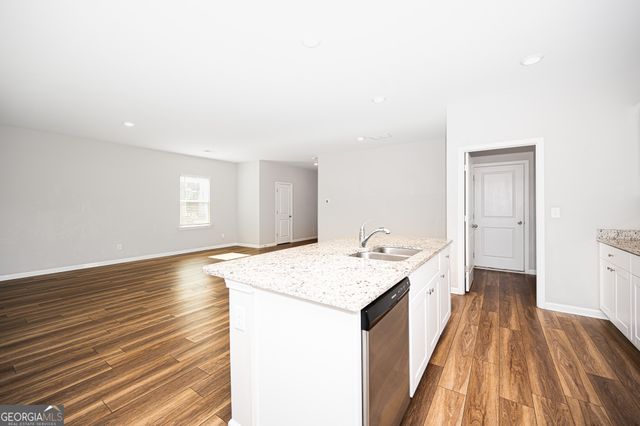 76 Blue River Court, Pendergrass, GA 30567