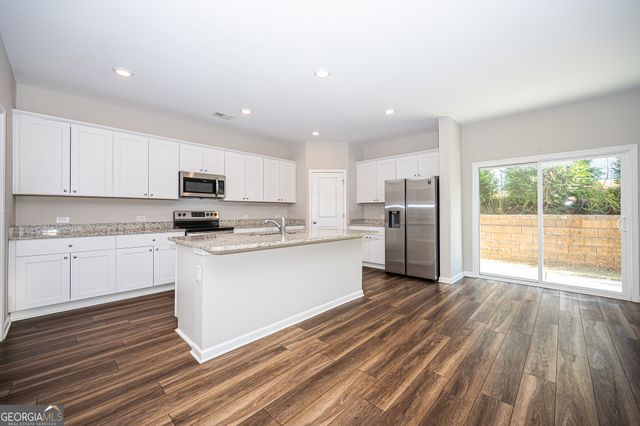 76 Blue River Court, Pendergrass, GA 30567