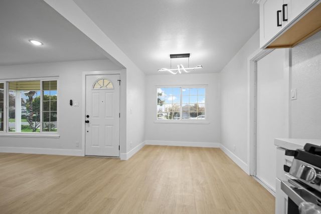 3425 N Kirk St, Stockton, CA 95204