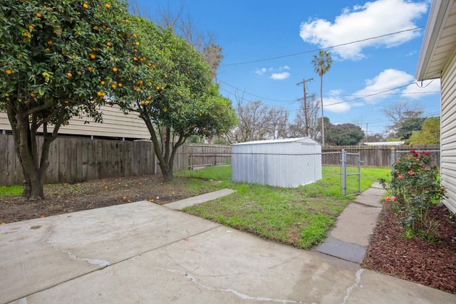 3425 N Kirk St, Stockton, CA 95204