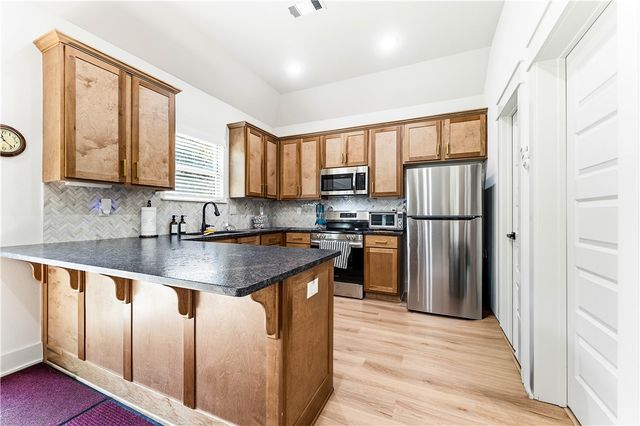 6 Drayton Lane, Bella Vista, AR 72715