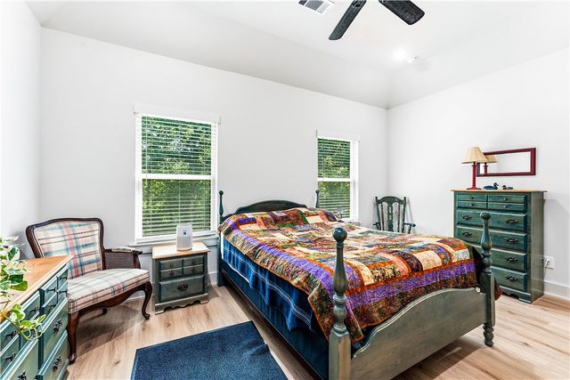 6 Drayton Lane, Bella Vista, AR 72715