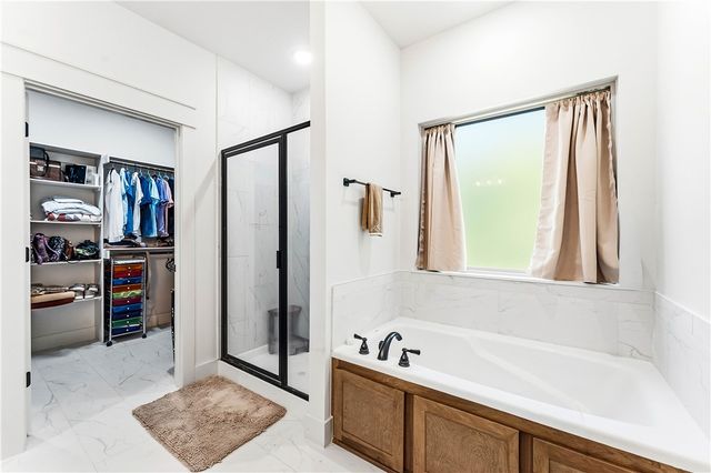 6 Drayton Lane, Bella Vista, AR 72715