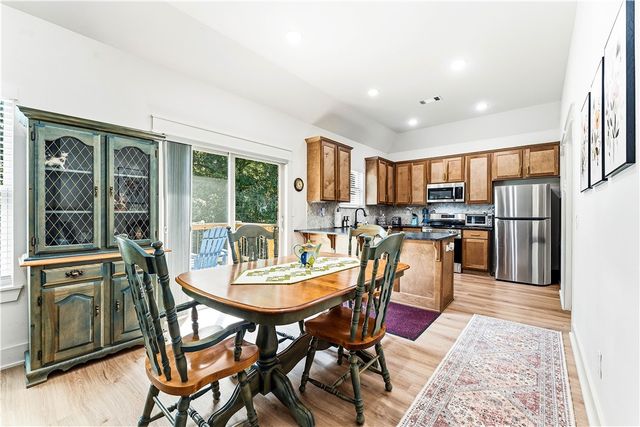 6 Drayton Lane, Bella Vista, AR 72715