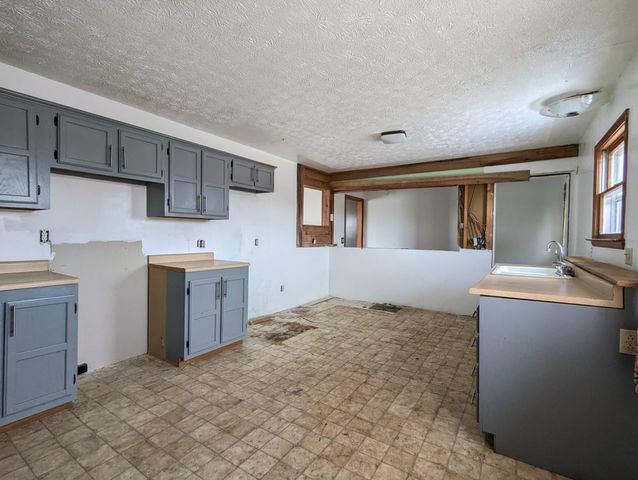 3169 NW Prairie Road 3169 NW Prairie Road, Washington Court House, OH 43160