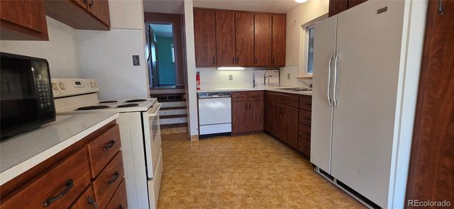 1260 Saulsbury Street, Lakewood, CO 80214